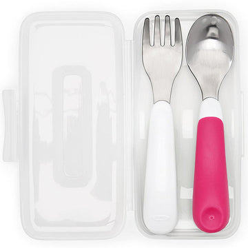 Oxo - Set de cubiertos con estuche | Rosa